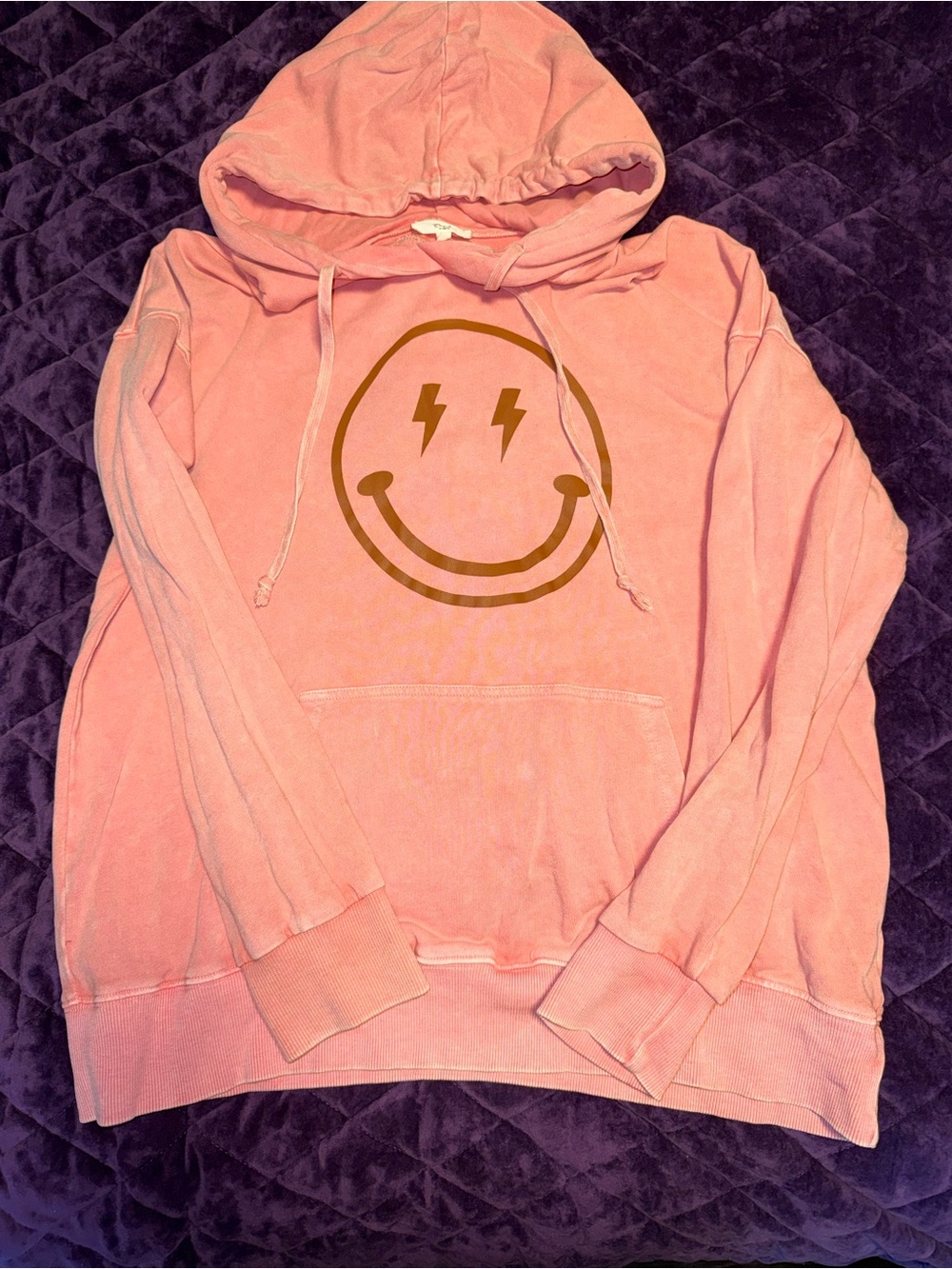 Women’s Easel smiley hoodie pink